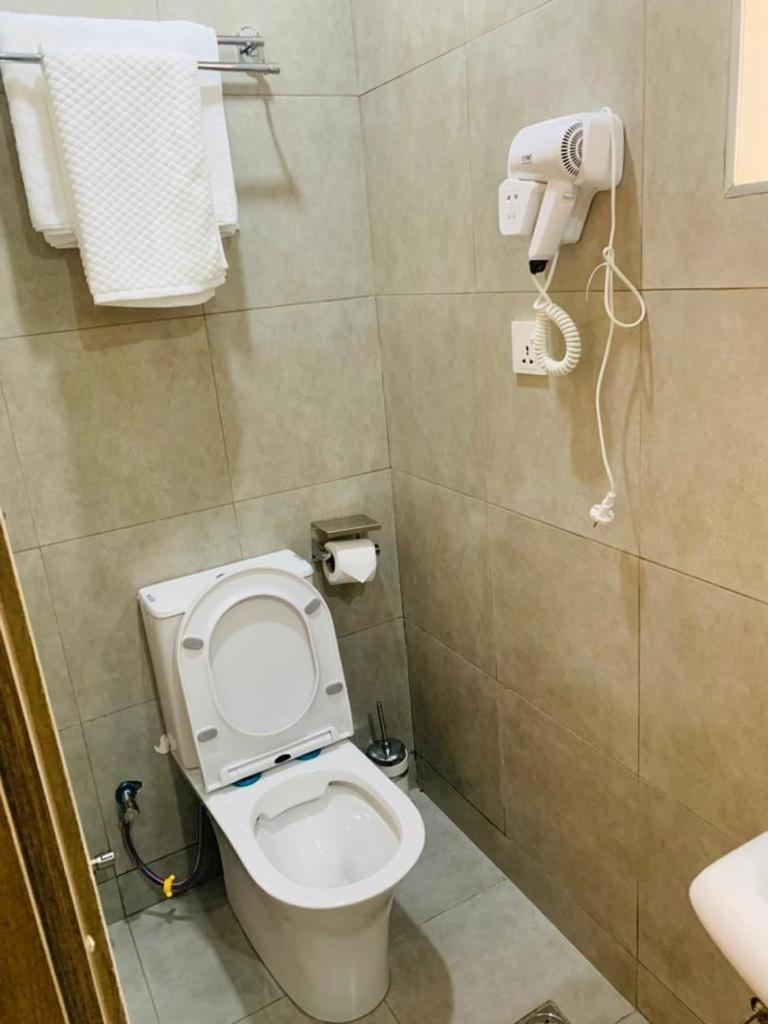 Swiss Pearl Continental Suite Wupa エクステリア 写真