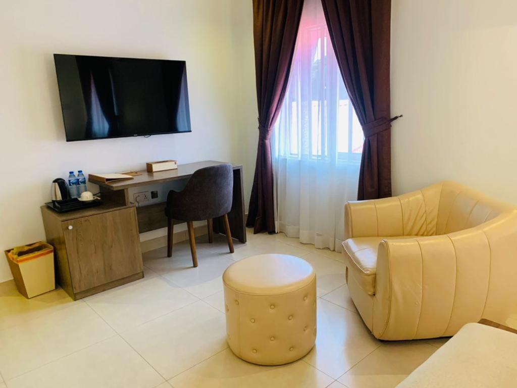 Swiss Pearl Continental Suite Wupa エクステリア 写真