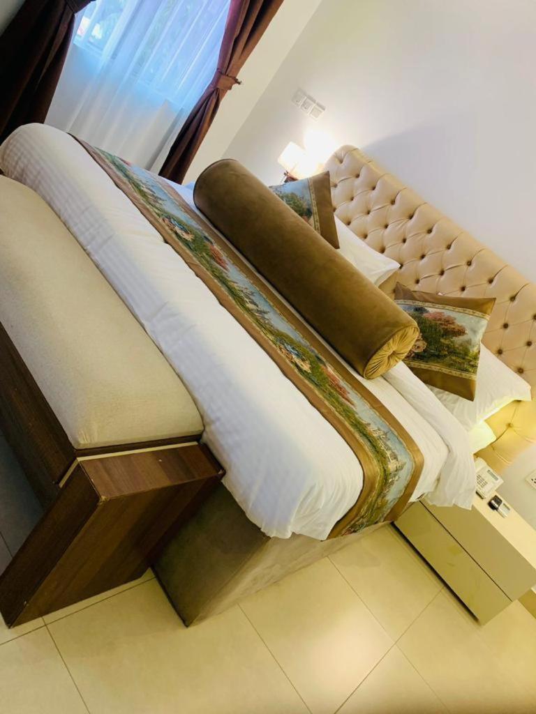 Swiss Pearl Continental Suite Wupa エクステリア 写真
