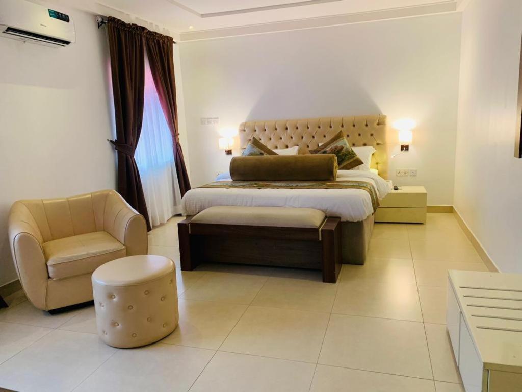 Swiss Pearl Continental Suite Wupa エクステリア 写真